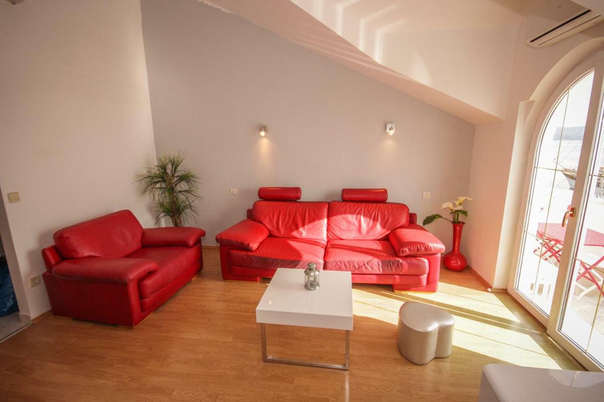 Apartmani Kristijan Jesenice  Exterior foto